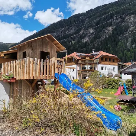 Honzarhof Apartmán Längenfeld