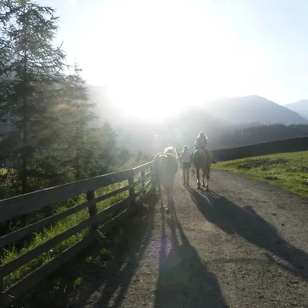 Honzarhof Appartement *