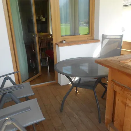 Honzarhof Apartment *