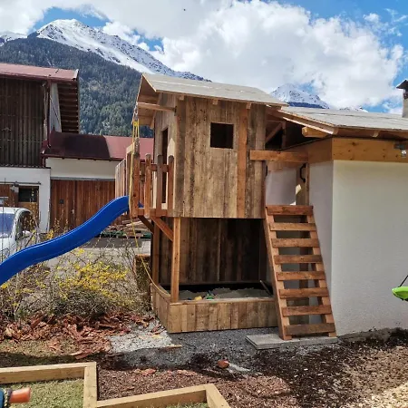 Honzarhof Apartment *