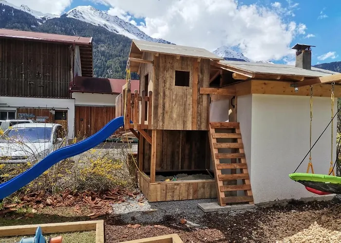 Honzarhof Apartment *