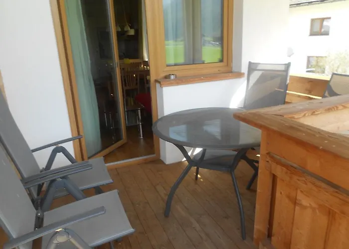 Honzarhof Apartment *